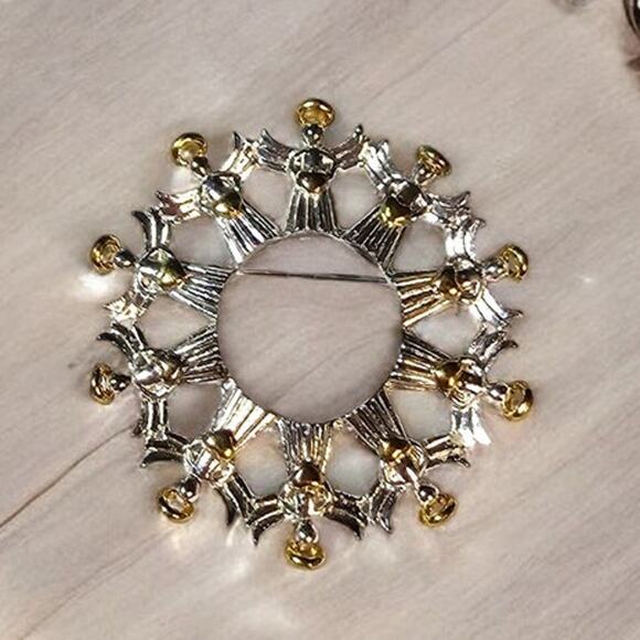 Avon Vintage Silvertone/Goldtone Angel Wreath Brooch/Pin - Picture 2 of 8